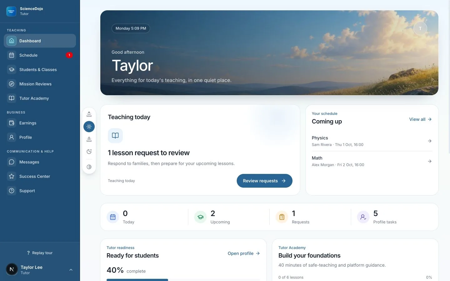 Tutor dashboard showing a lesson request and upcoming teaching count, with sample data